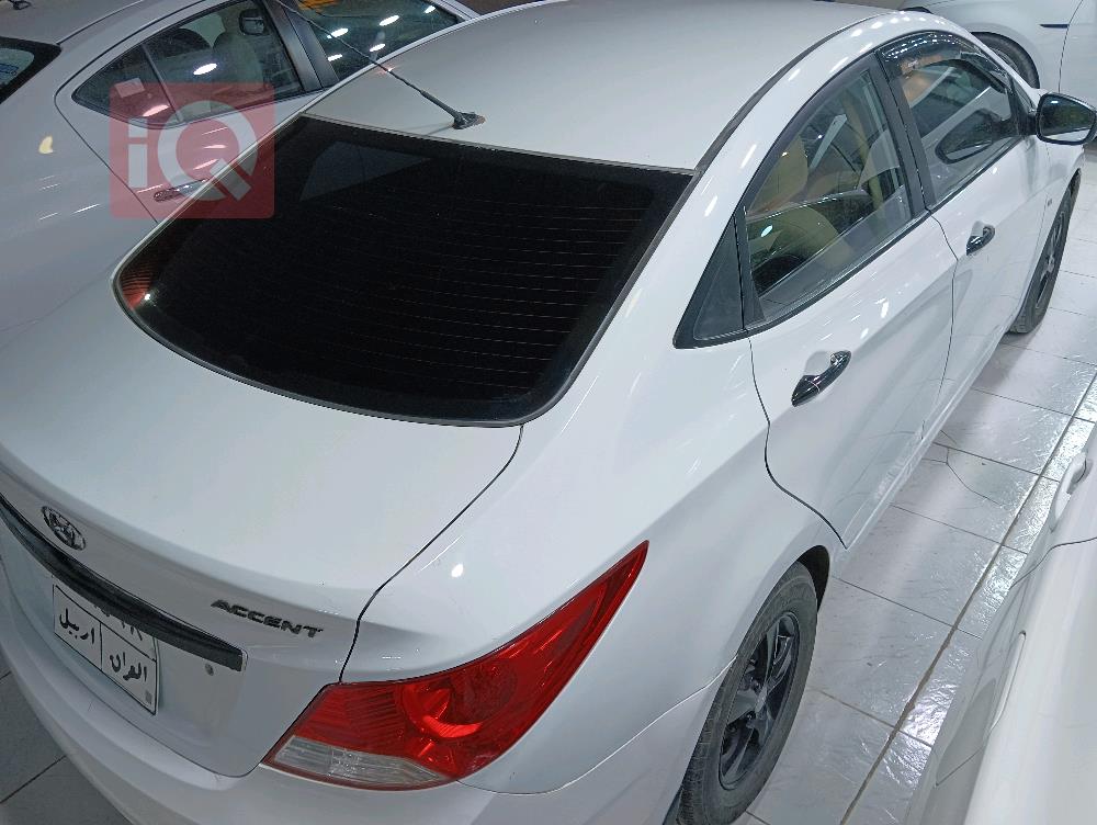 هیوندای ئەکسنت